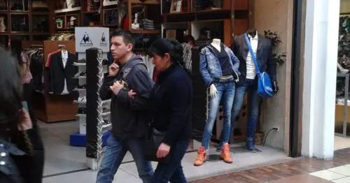 GAS JEANS PLAZA DE LAS AMERICAS GAS JEANS PLAZA DE LAS AMERICAS